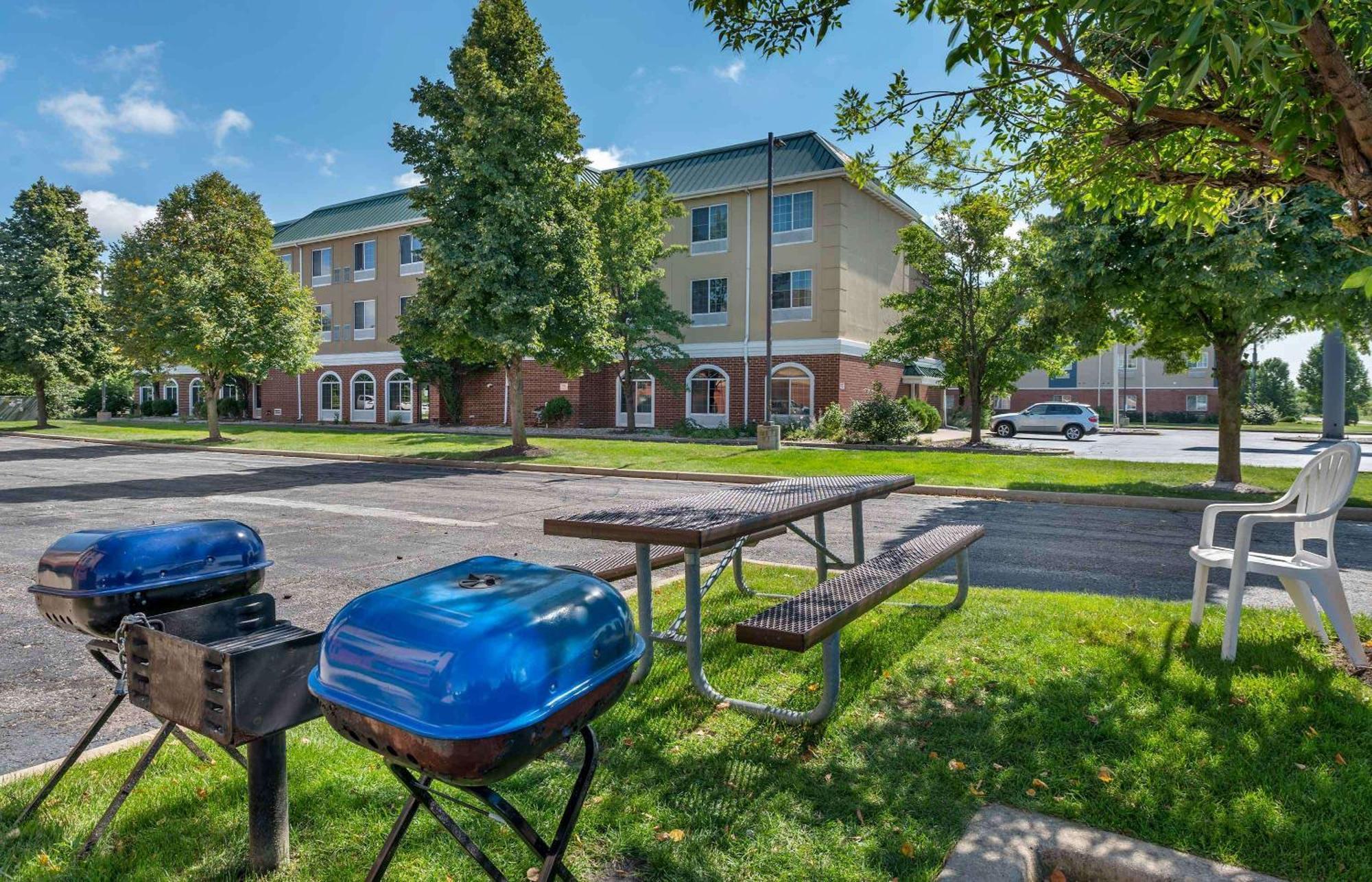 Extended Stay America Suites - Merrillville - Us Rte 30 Eksteriør bilde